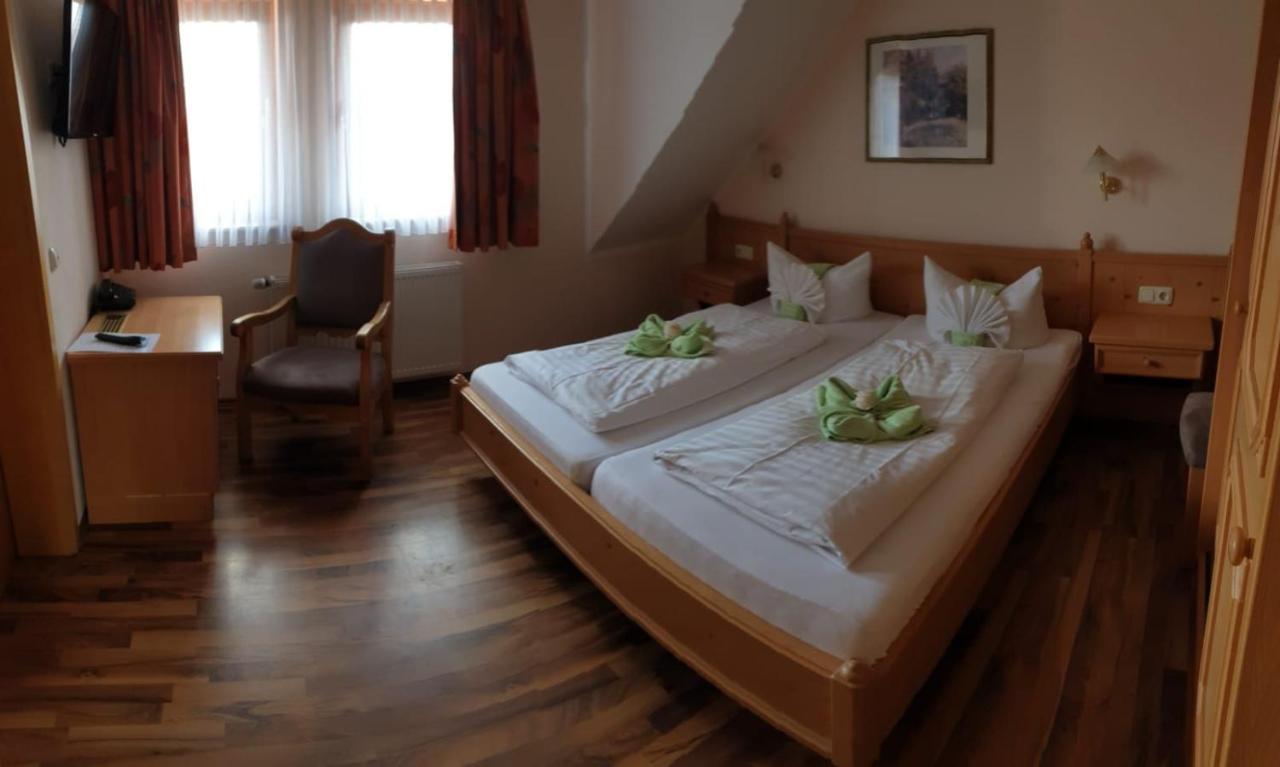 Hotel Igelstadt Fürstenberg Extérieur photo