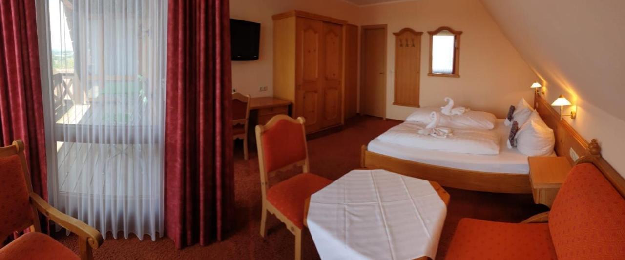 Hotel Igelstadt Fürstenberg Extérieur photo